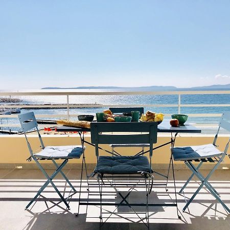 T3 Front De Mer Dernier Etage Vue Mer Petit Havre De Paix Pour Vos Vacances Emplacement Unique Vue Mer Panoramique A 180 Degres Pour Ce T3 En Face De La Plage Front De Mer Vue Sur Les Iles 5 Et Dernier Etage Avec Ascenseur Le Lavandou Exteriör bild