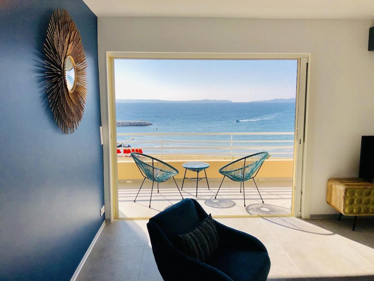T3 Front De Mer Dernier Etage Vue Mer Petit Havre De Paix Pour Vos Vacances Emplacement Unique Vue Mer Panoramique A 180 Degres Pour Ce T3 En Face De La Plage Front De Mer Vue Sur Les Iles 5 Et Dernier Etage Avec Ascenseur Le Lavandou Exteriör bild
